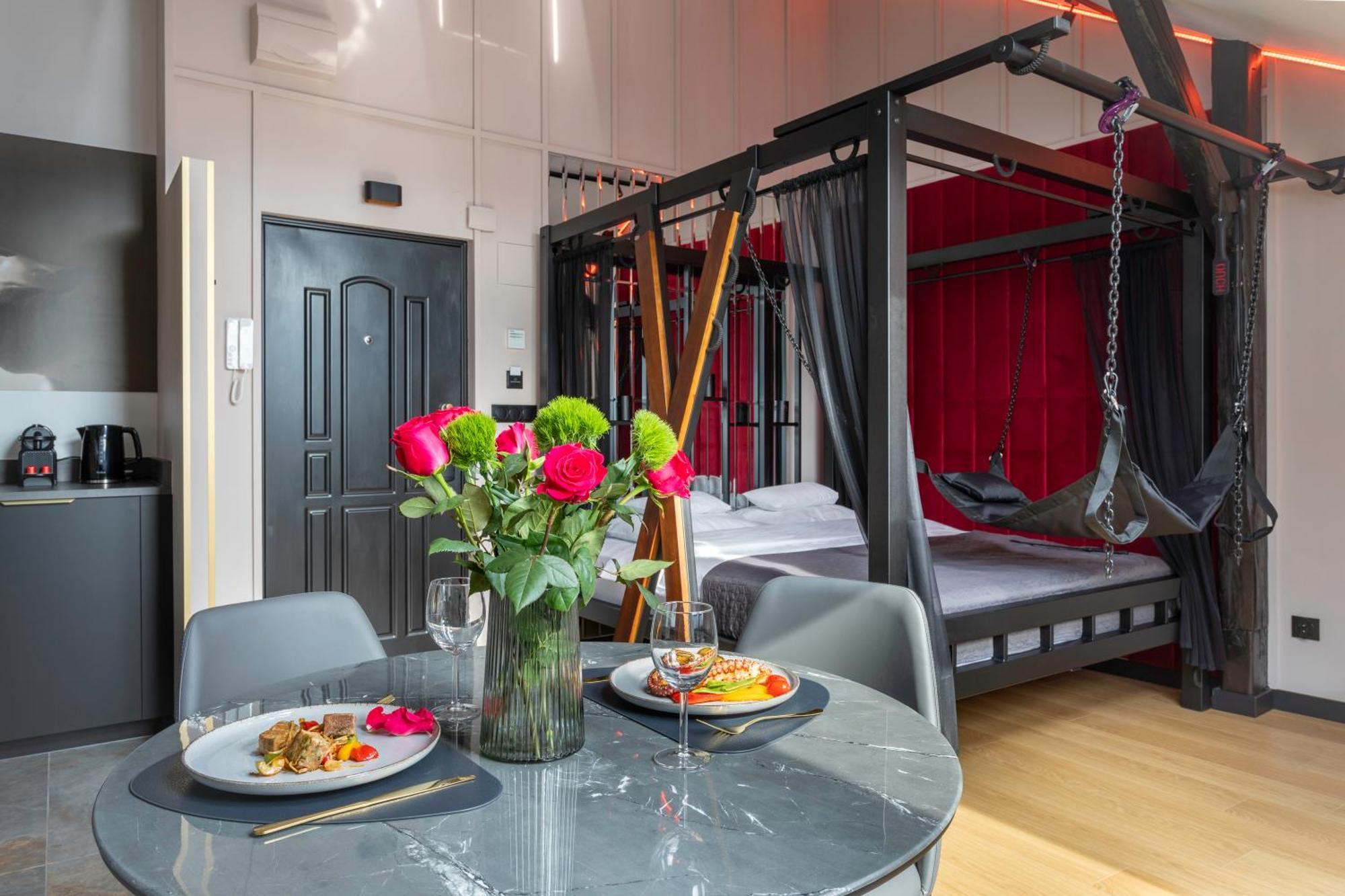Exclusive Bdsm Apartment Krakow - Adults Only エクステリア 写真